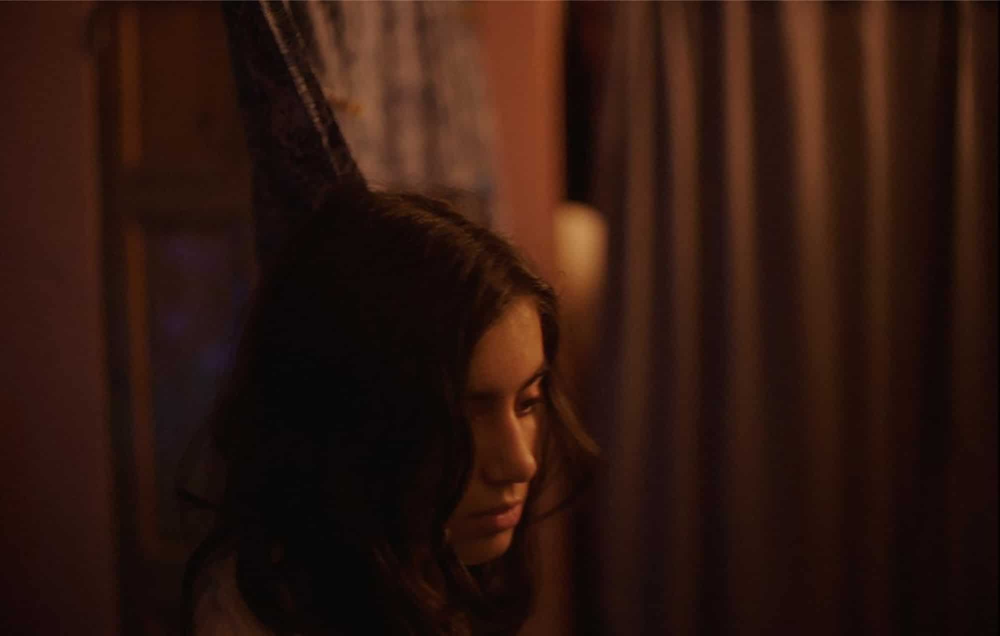 “Si no ardemos, cómo iluminar la noche” (“If We Don't Burn, How Do We Light Up the Night”), Director: Kim Torres