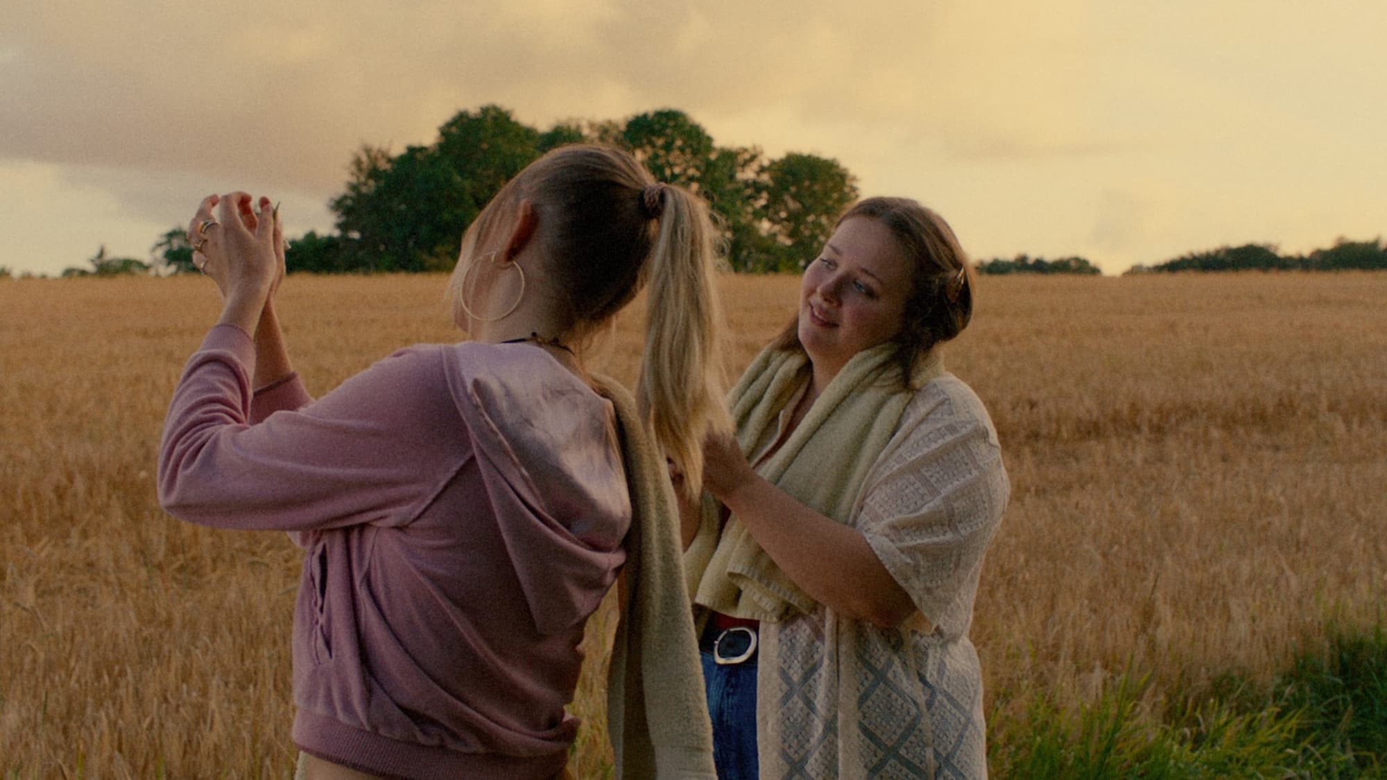 “Vaegtloes” (“Weightless”), Director: Emilie Thalund