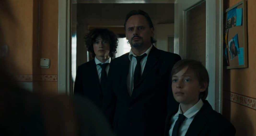 Still: “Dad’s Not Home,” Director: Jan Saczek