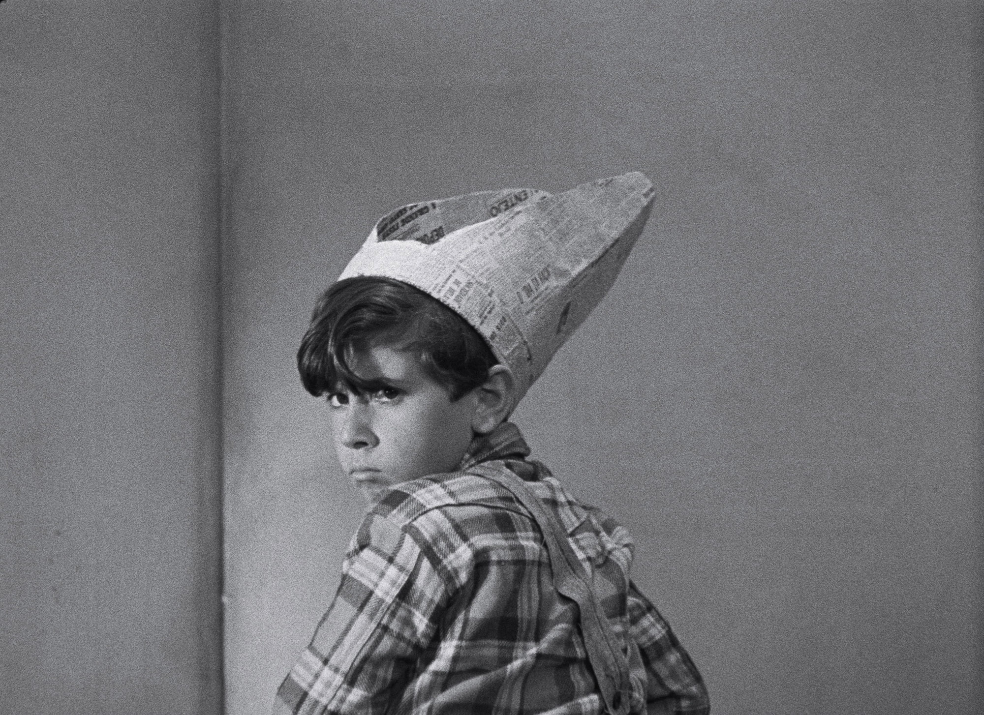 Still: “Aniki-Bóbó,” Director: Manoel de Oliveira.